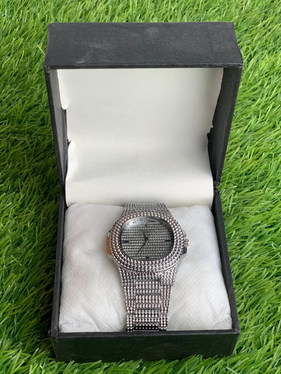 Men;s Water Resistant Quartz Watch - Image 3